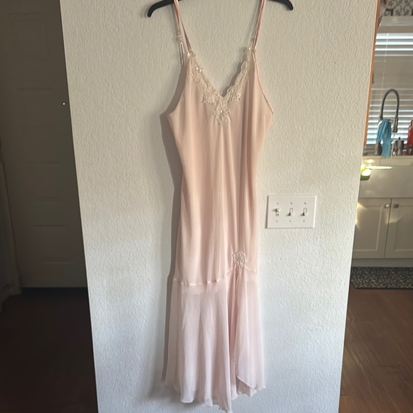 JW Other - VTG Elegant Pink Lace Nightgown